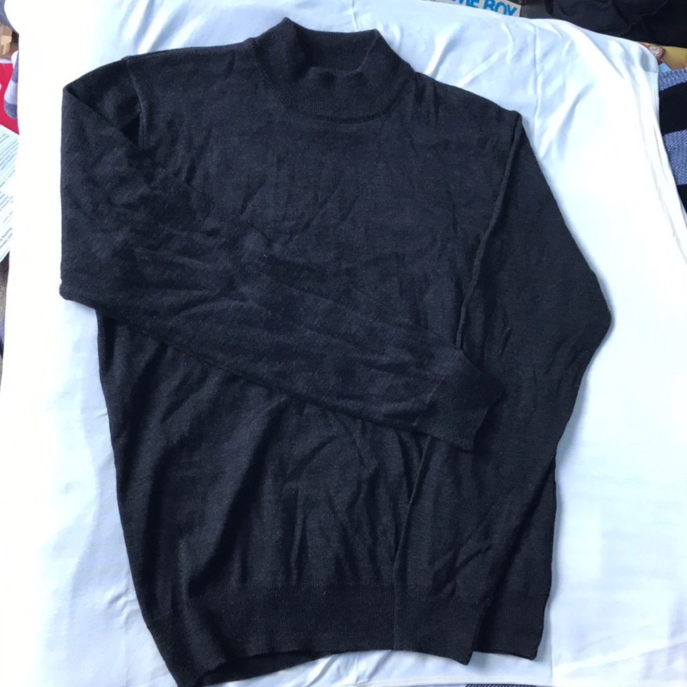 Sweater Gionfriddo brand cozy autumn thin black sweater